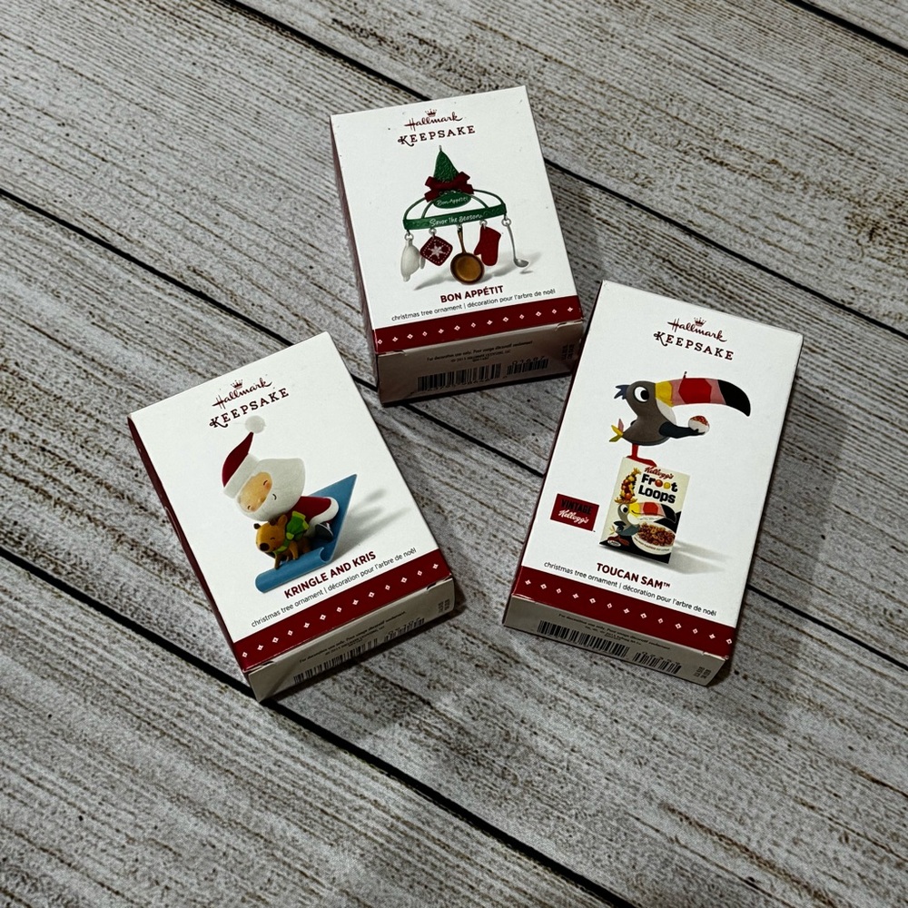 Hallmark Keepsake Ornaments Trio - White, Red, Green, Yellow, Brown